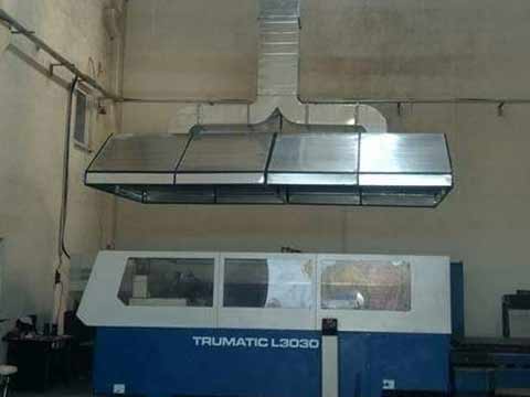 Mobile food shop kitchen hood
